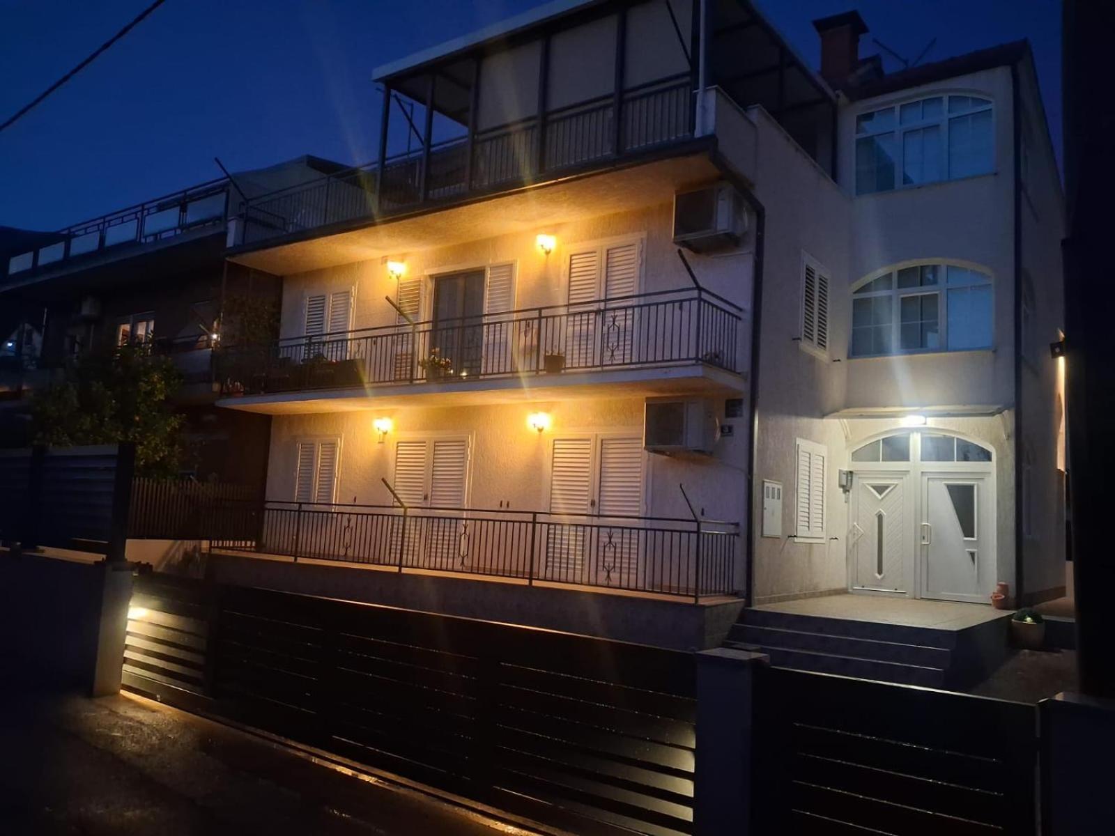 Apartment Marko Каштела Экстерьер фото