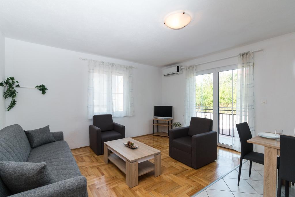 Apartment Marko Каштела Экстерьер фото